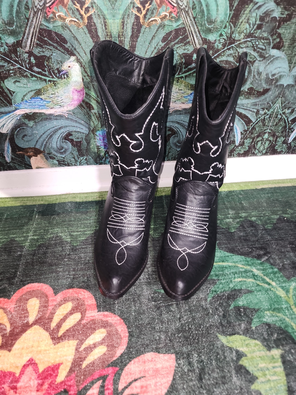 Black Western-Style Women's Ankle Cowboy Boots with White Stitching - Picture 2 of 5